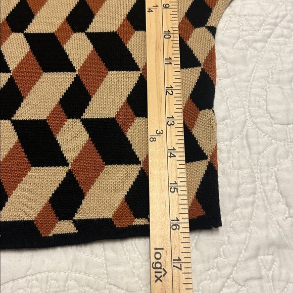 House of Harlow 1960 Black and Tan Geometric Top - Picture 4 of 11
